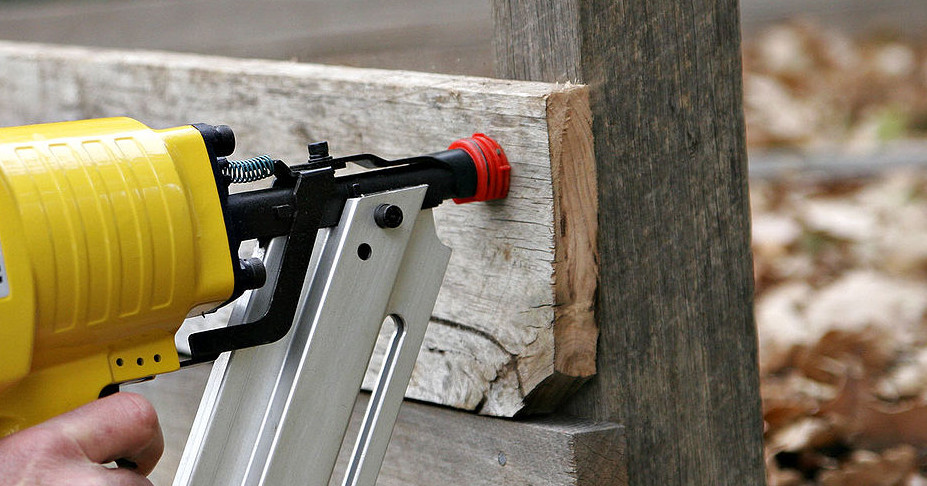 Wood working nail gun working example